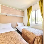 منتزه العطل Mobile With Pool In Umag-istrien 50063 أوماغ