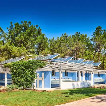 Mobile With Pool In Umag-istrien 50063
