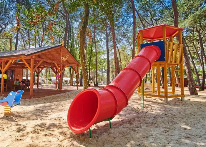 Mobile With Pool In Umag-istrien 50063 Village de vacances *
